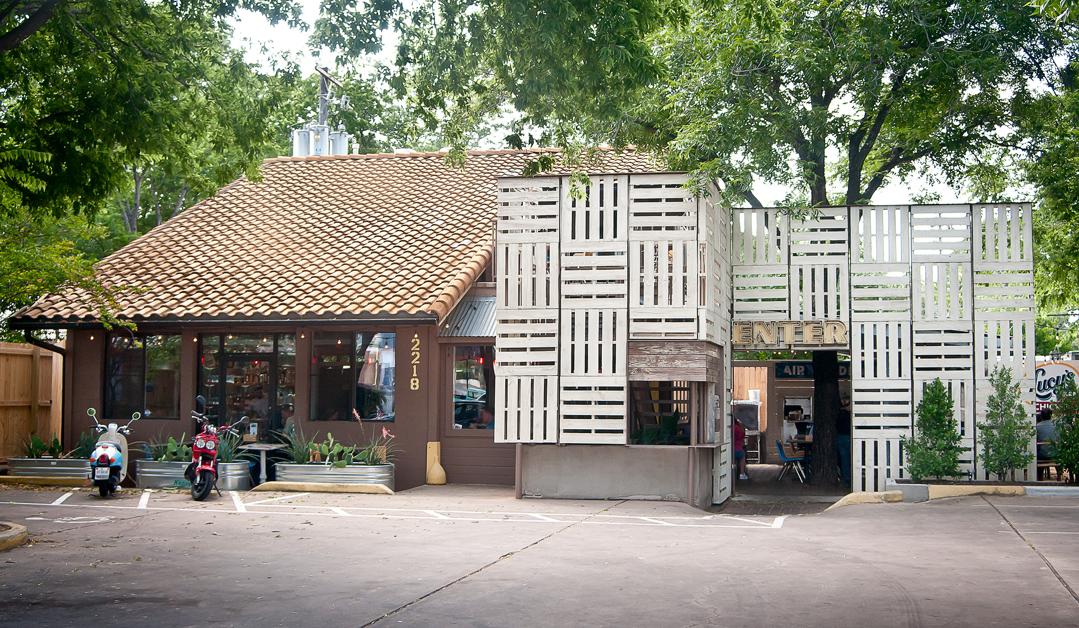 South Congress Lucy’s Fried Chicken Exterior